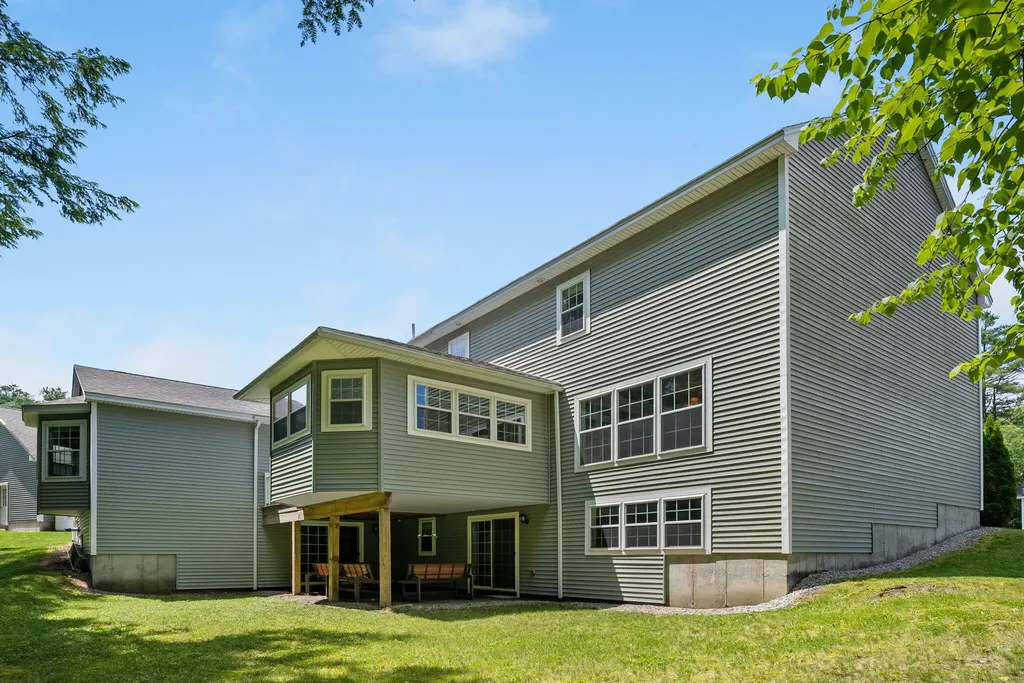 17 Basket Lane Portland ME 04103