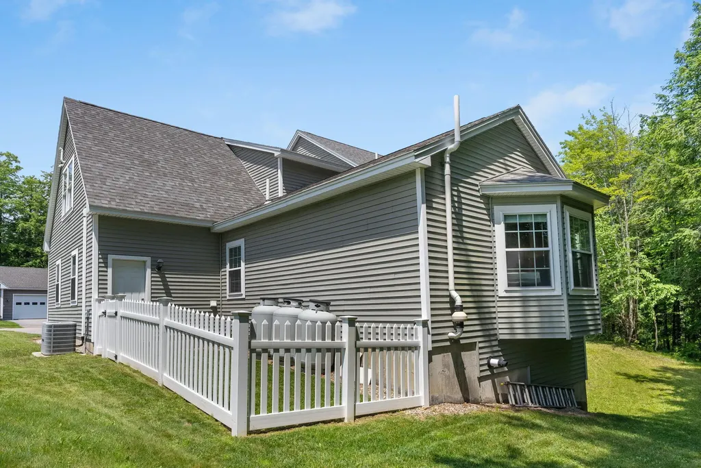 17 Basket Lane Portland ME 04103