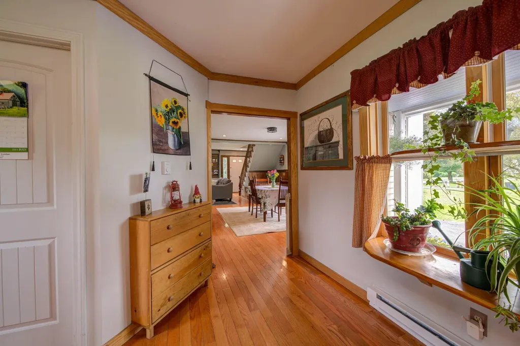 58 Morrill Street Buckfield ME 04220