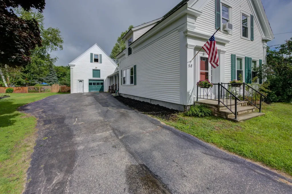 58 Morrill Street Buckfield ME 04220