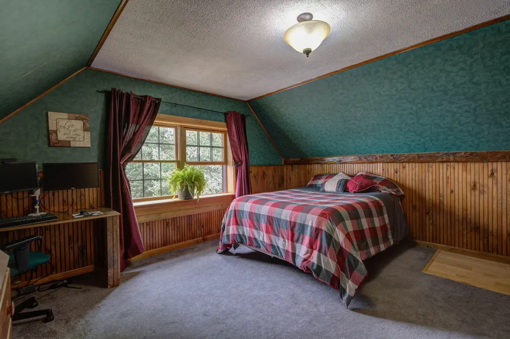 58 Morrill Street Buckfield ME 04220