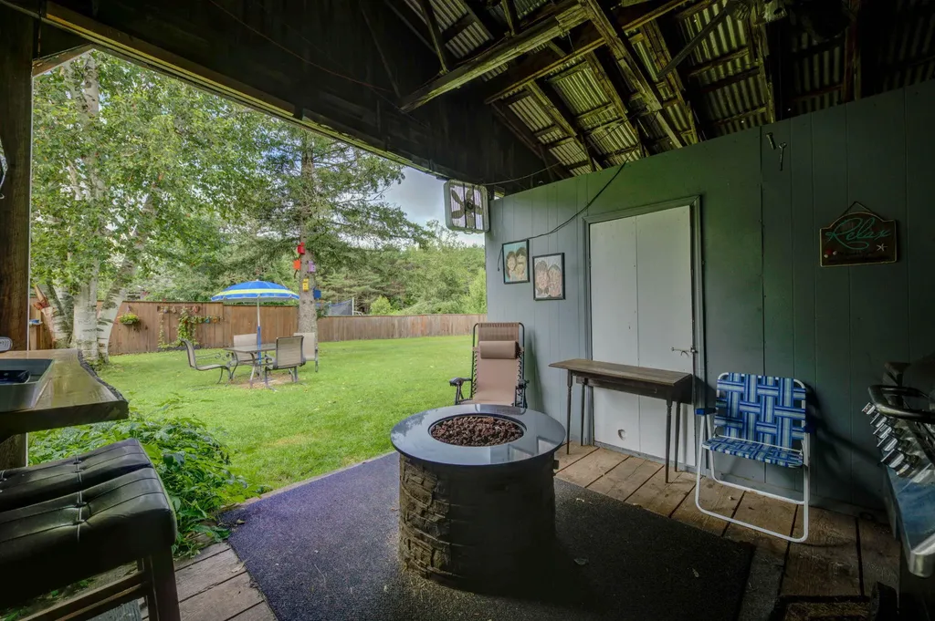 58 Morrill Street Buckfield ME 04220