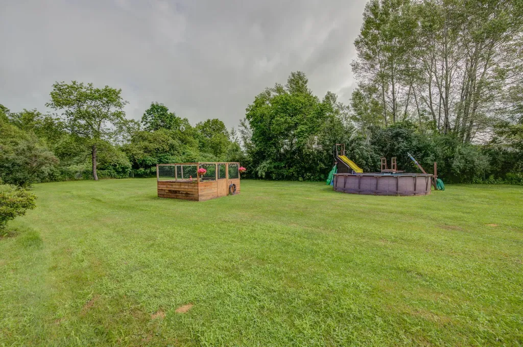 58 Morrill Street Buckfield ME 04220