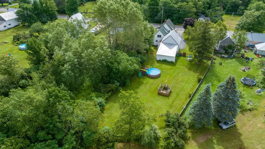 58 Morrill Street Buckfield ME 04220