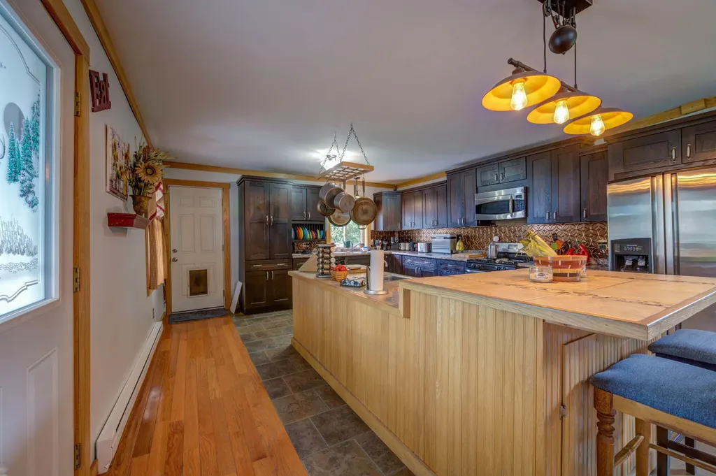 58 Morrill Street Buckfield ME 04220