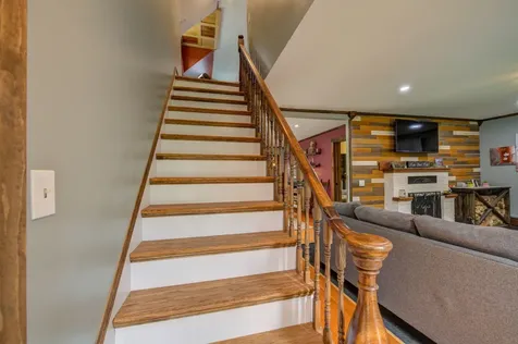 58 Morrill Street Buckfield ME 04220