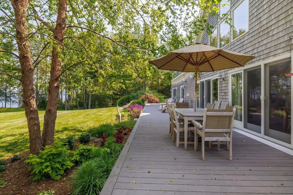 63 Meadow Point Road Lamoine ME 04605