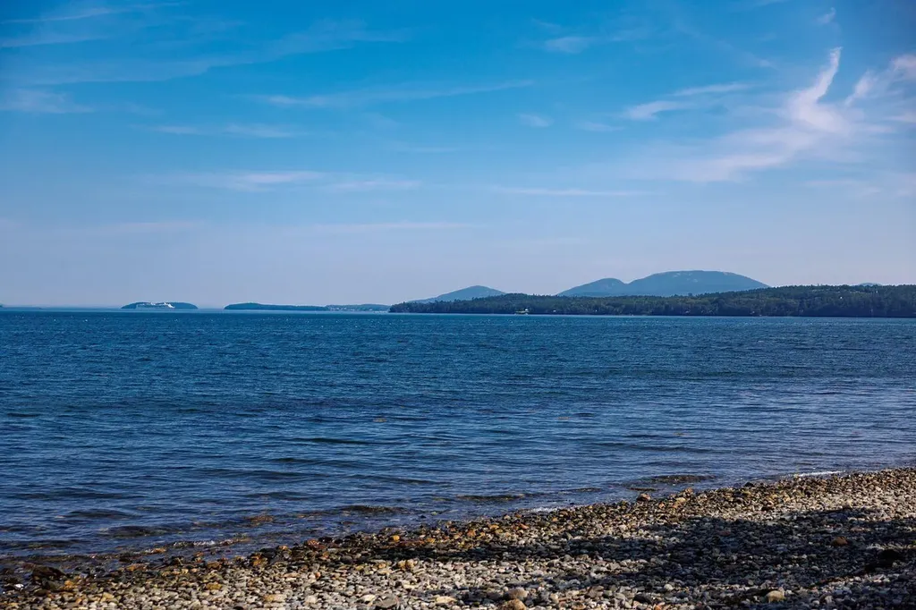 63 Meadow Point Road Lamoine ME 04605
