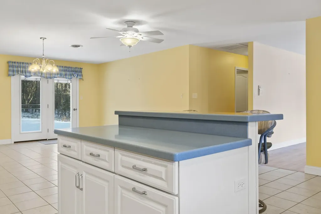 18 Gayton Road Lisbon ME 04250