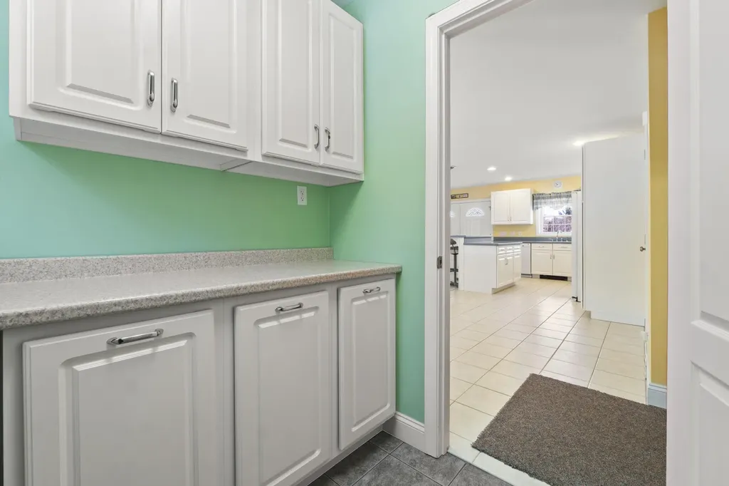 18 Gayton Road Lisbon ME 04250