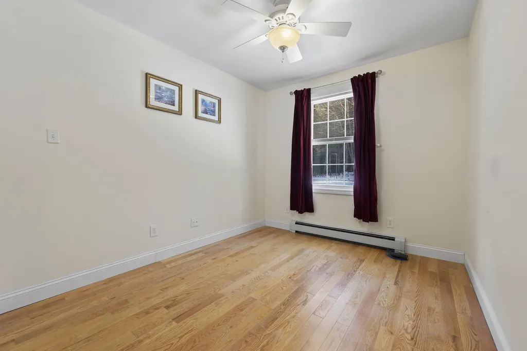 18 Gayton Road Lisbon ME 04250