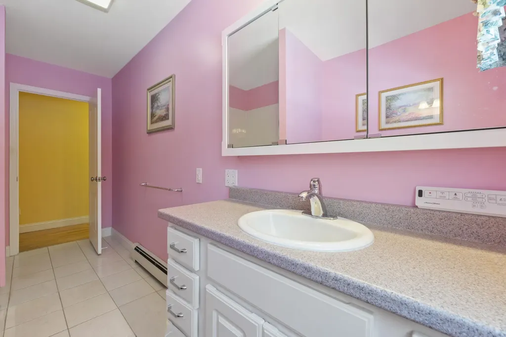 18 Gayton Road Lisbon ME 04250