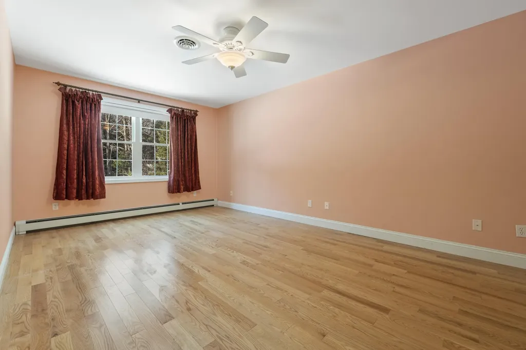 18 Gayton Road Lisbon ME 04250