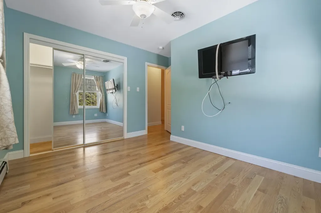 18 Gayton Road Lisbon ME 04250