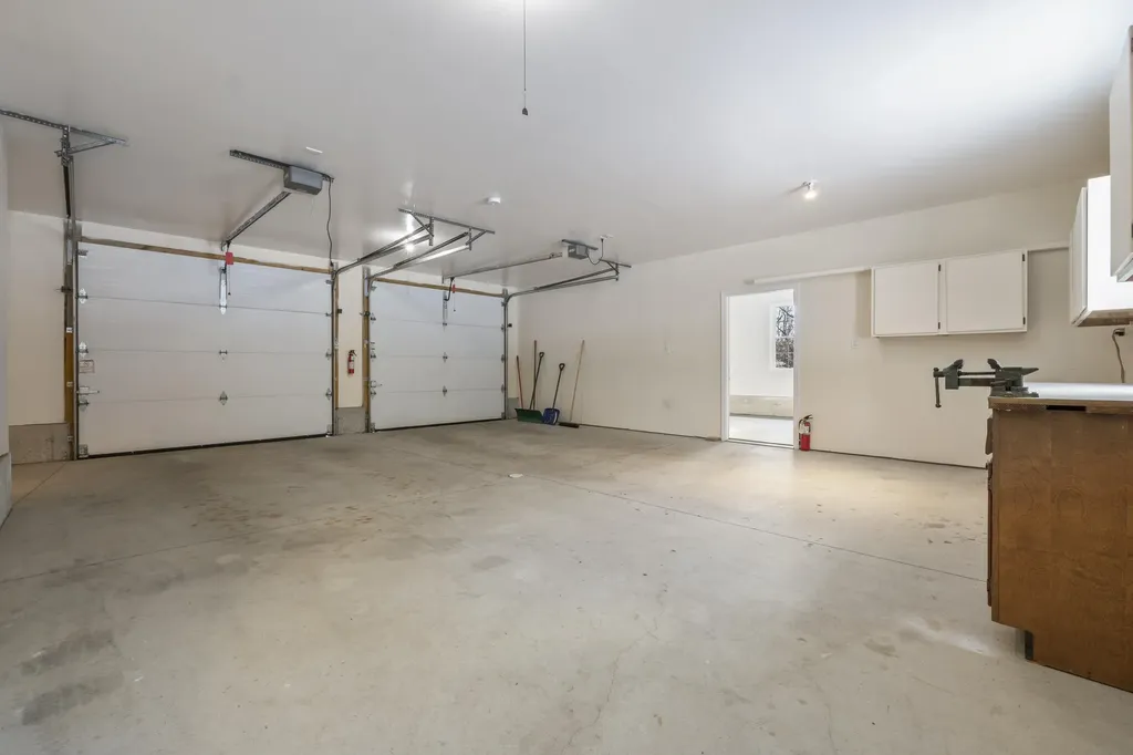 18 Gayton Road Lisbon ME 04250