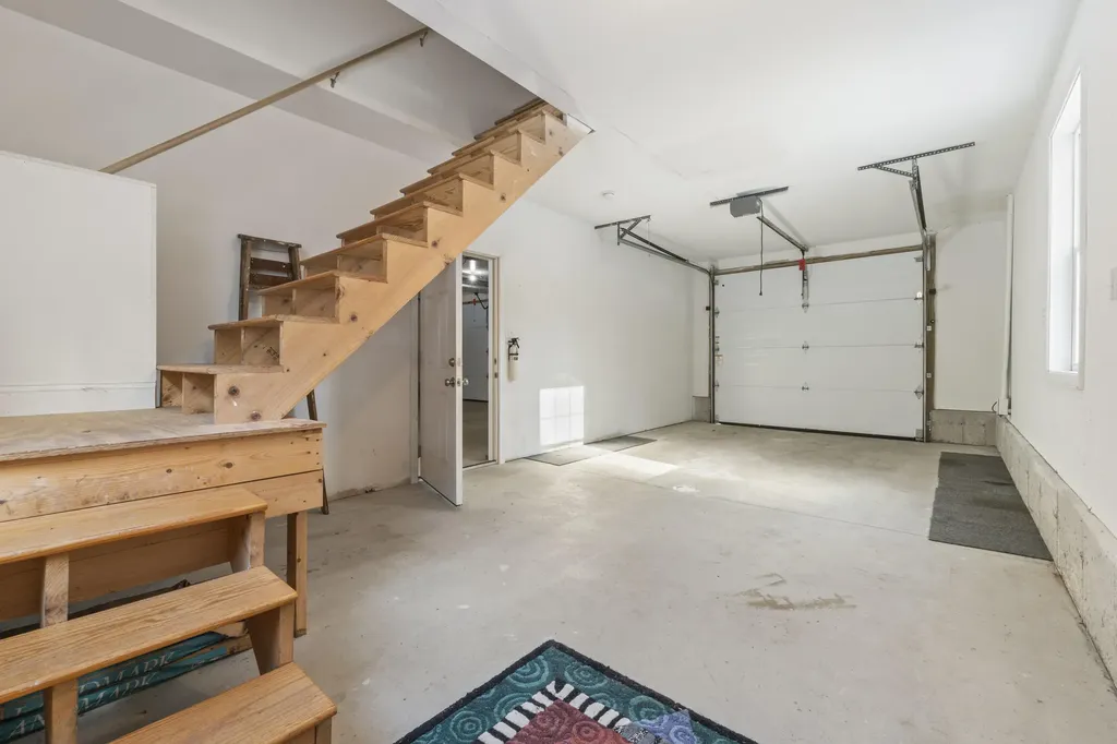 18 Gayton Road Lisbon ME 04250