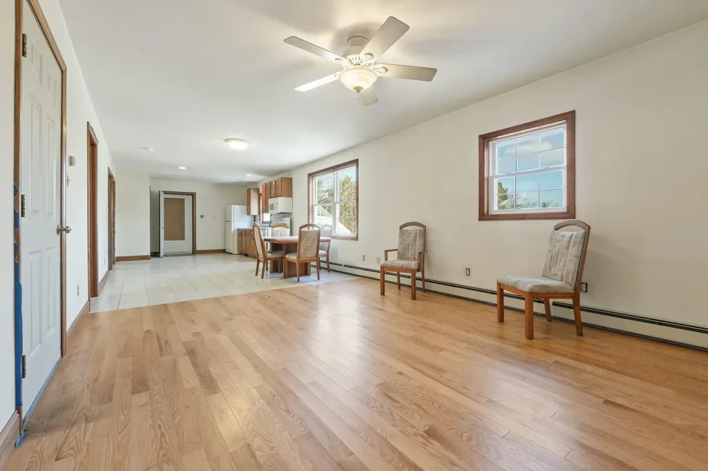 18 Gayton Road Lisbon ME 04250
