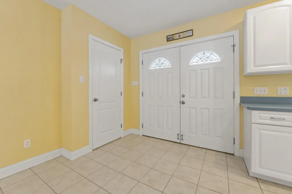 18 Gayton Road Lisbon ME 04250
