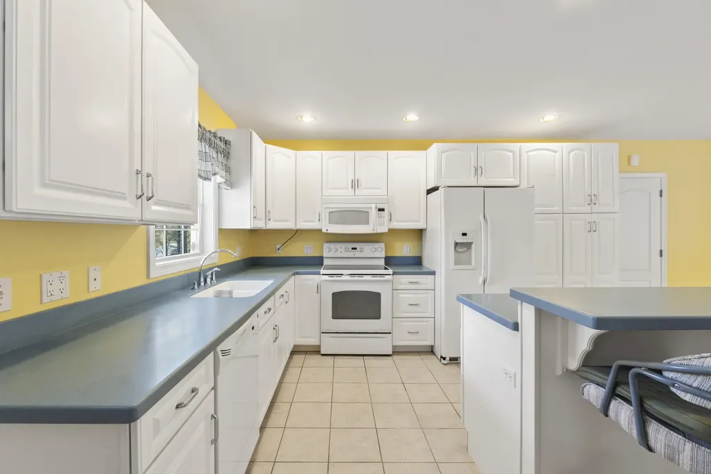 18 Gayton Road Lisbon ME 04250