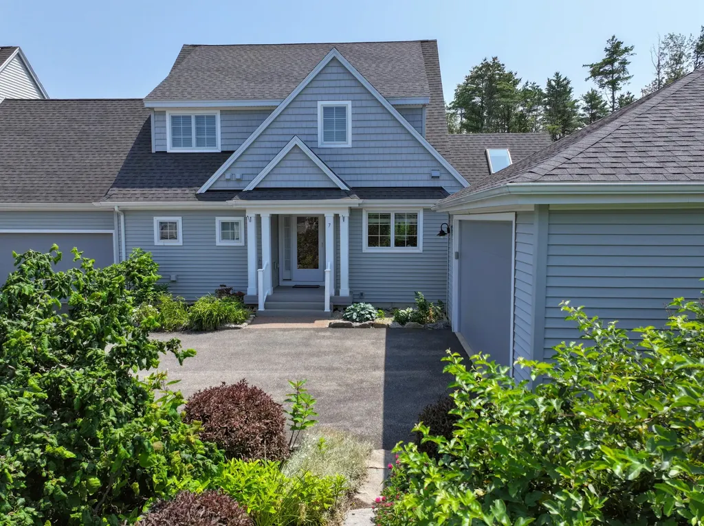 7 Scarlet Sage Lane Brunswick ME 04011