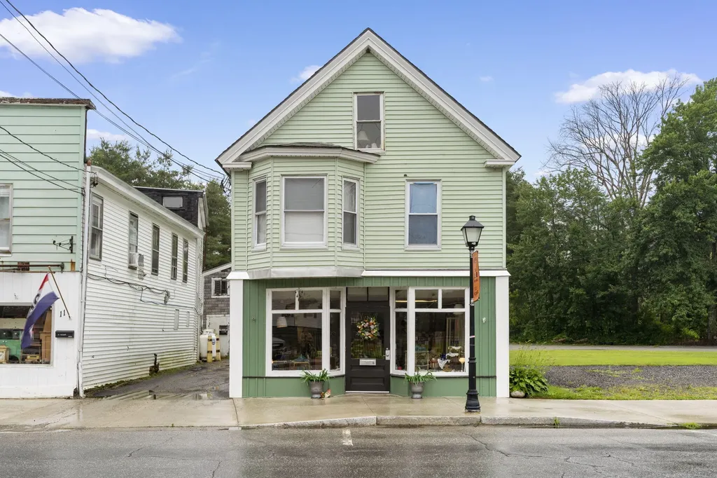 9 Village Street Lisbon ME 04250