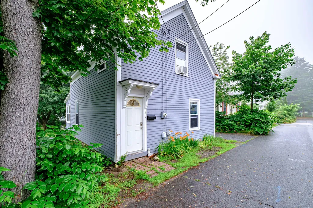9 Morgan Court Portland ME 04103