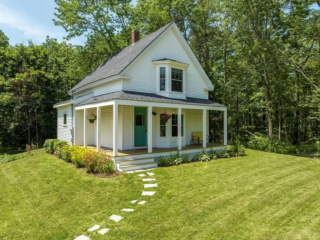 54 John Street Camden ME 04843