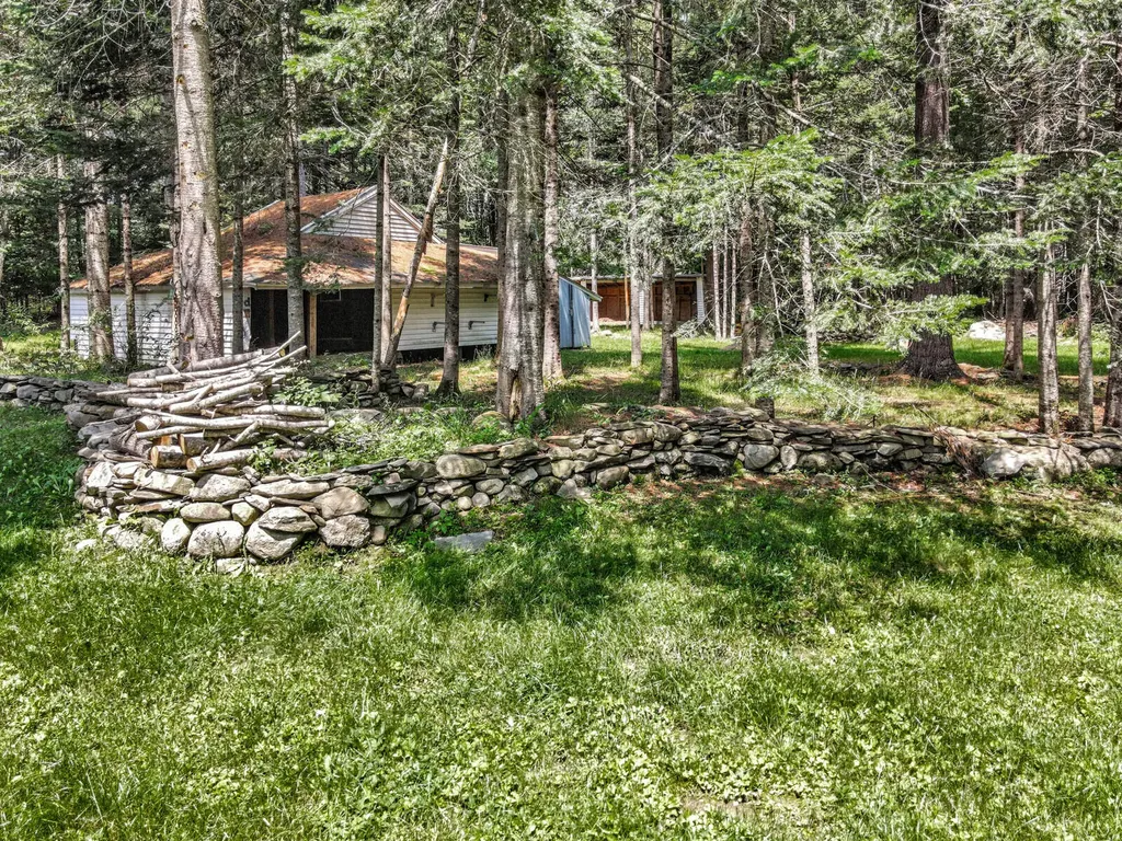 211 Bartlett Road Belgrade ME 04917