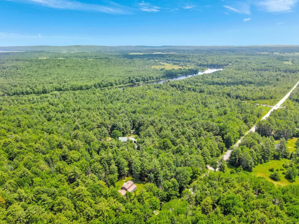 211 Bartlett Road Belgrade ME 04917