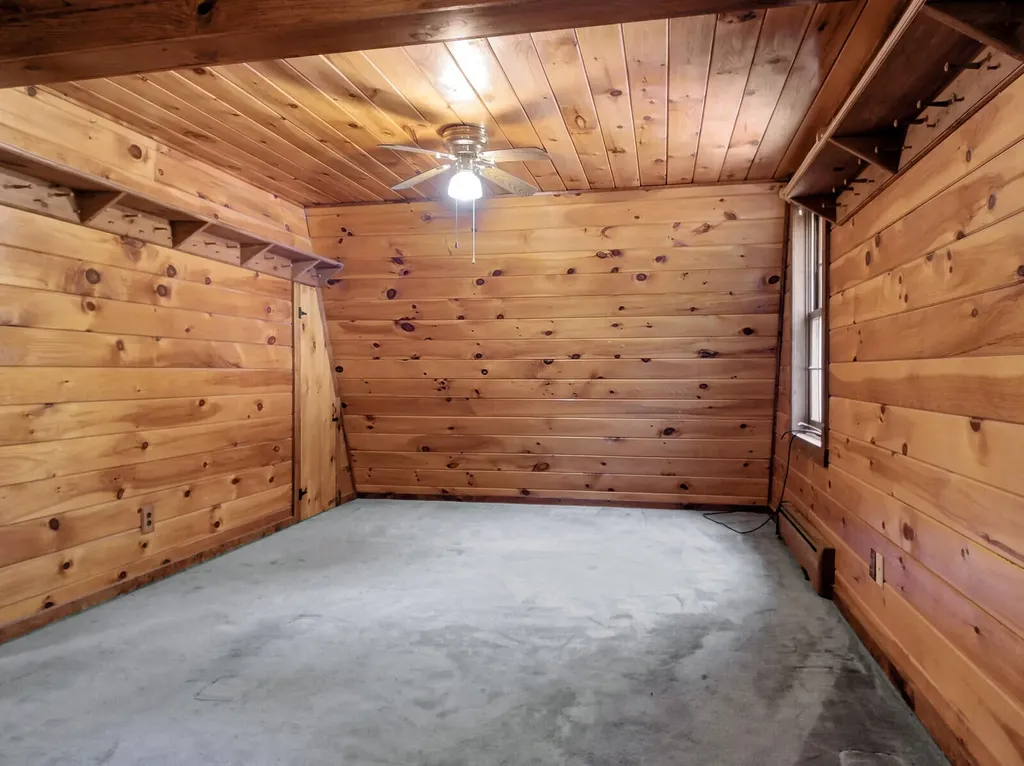 211 Bartlett Road Belgrade ME 04917