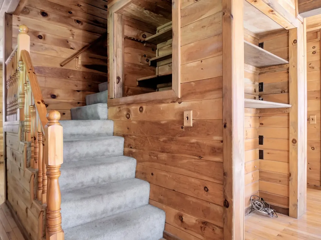 211 Bartlett Road Belgrade ME 04917