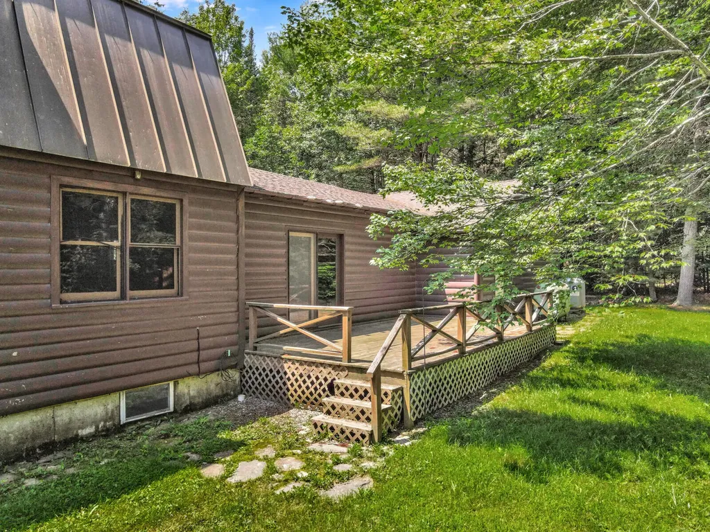 211 Bartlett Road Belgrade ME 04917