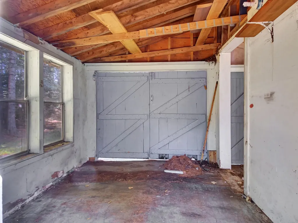 211 Bartlett Road Belgrade ME 04917