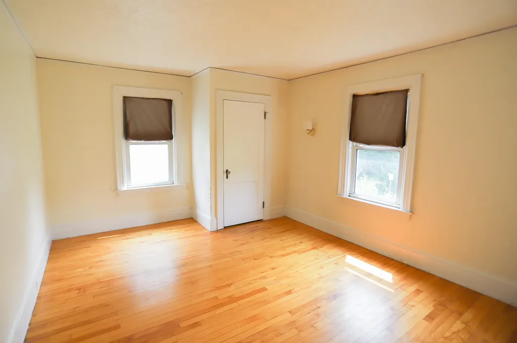 147 Palm Street Bangor ME 04401