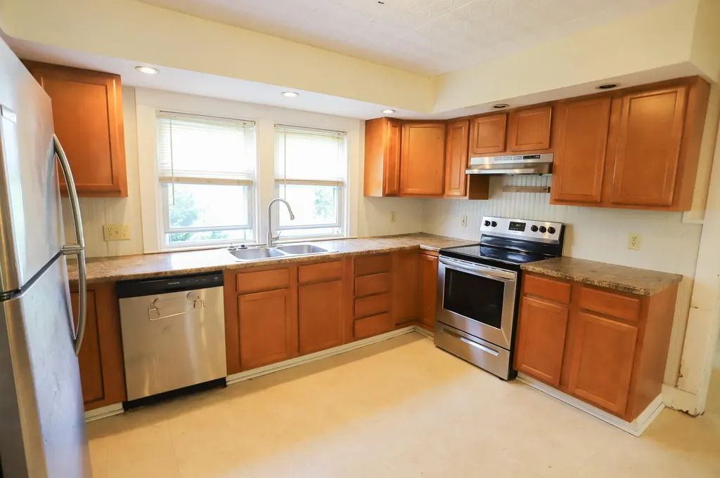 147 Palm Street Bangor ME 04401