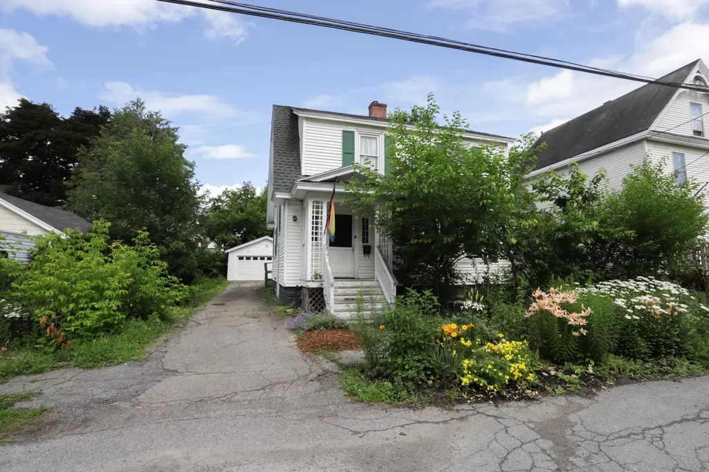 147 Palm Street Bangor ME 04401