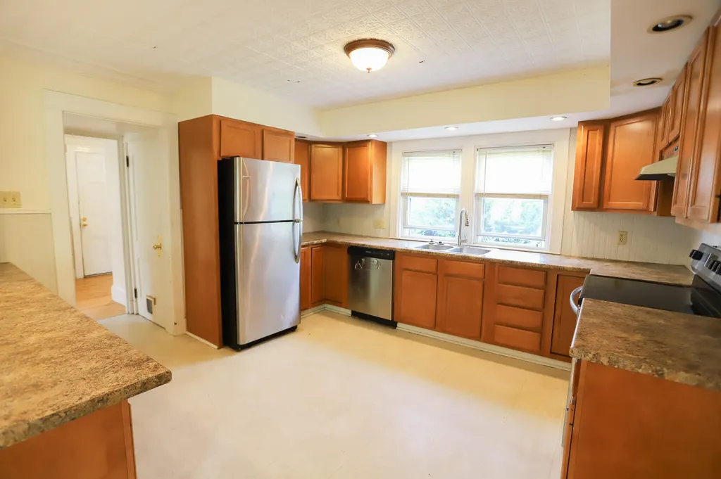 147 Palm Street Bangor ME 04401