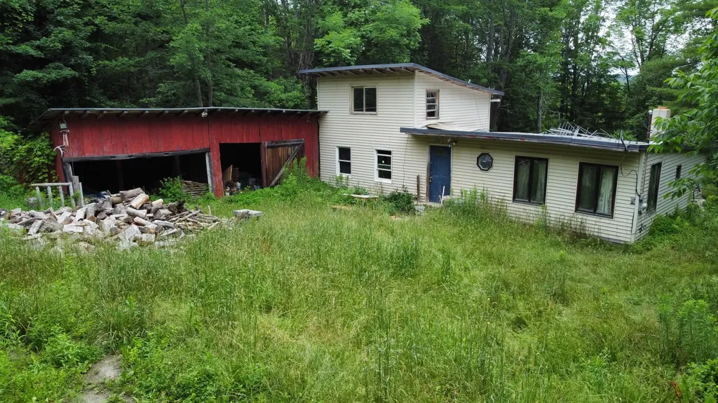 132 Airport Road Dexter ME 04930