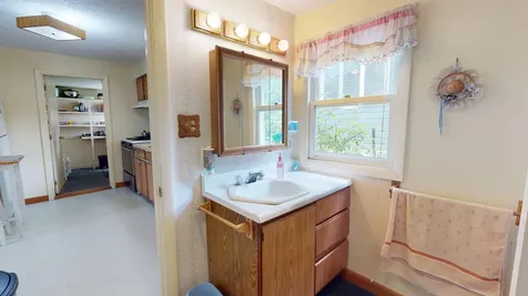 3 Loon Drive Lewiston ME 04240