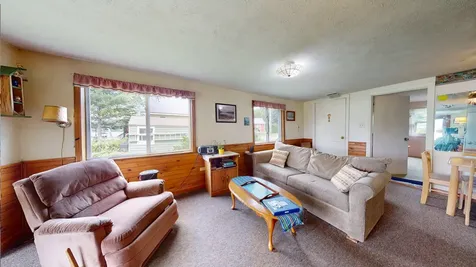 3 Loon Drive Lewiston ME 04240