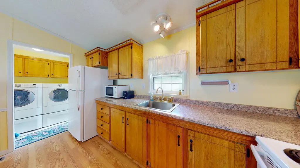 22 Oakwood Drive Turner ME 04282