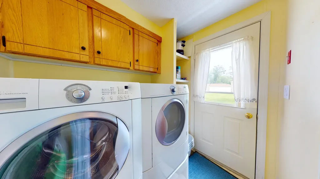 22 Oakwood Drive Turner ME 04282