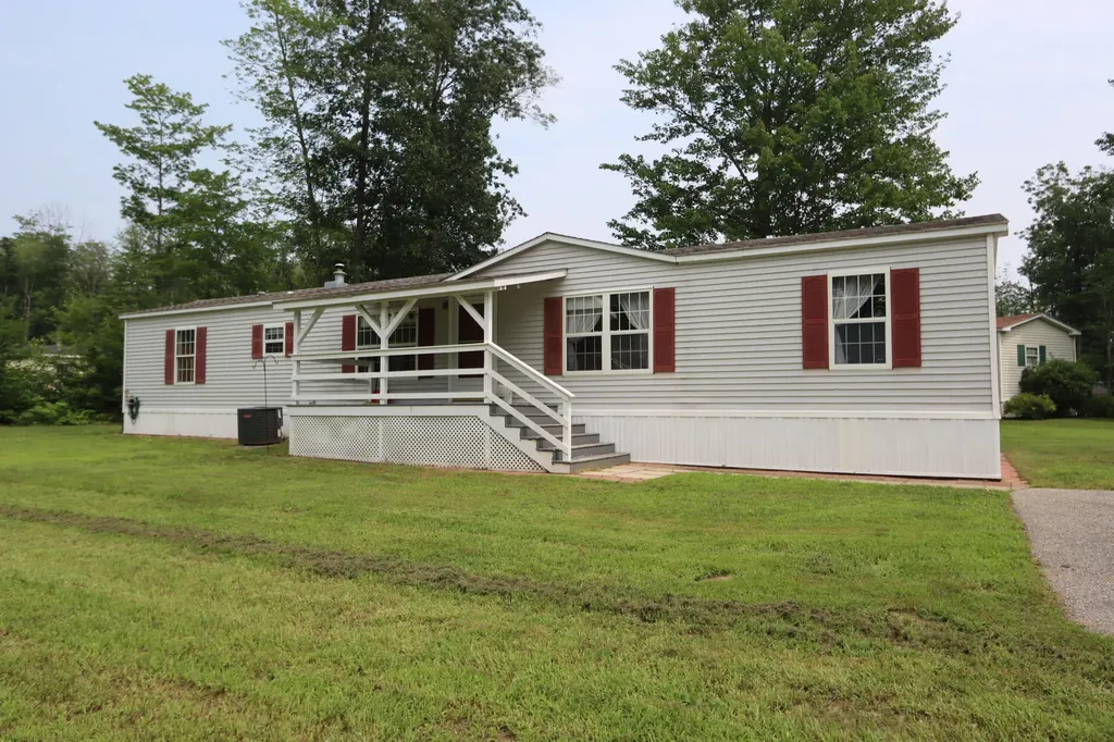 22 Oakwood Drive Turner ME 04282