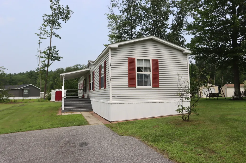 22 Oakwood Drive Turner ME 04282