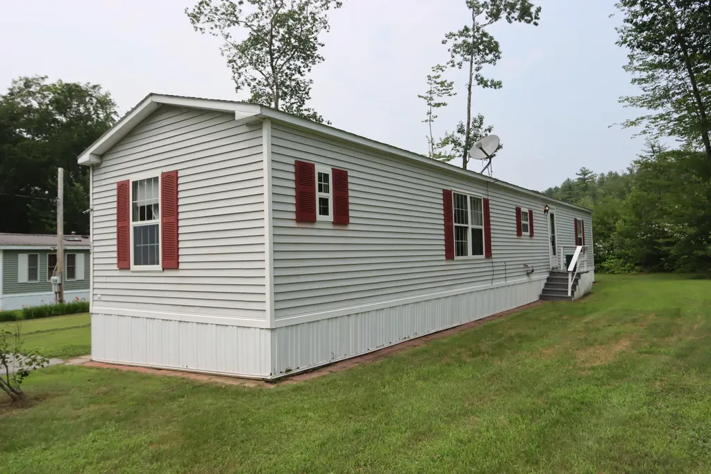 22 Oakwood Drive Turner ME 04282