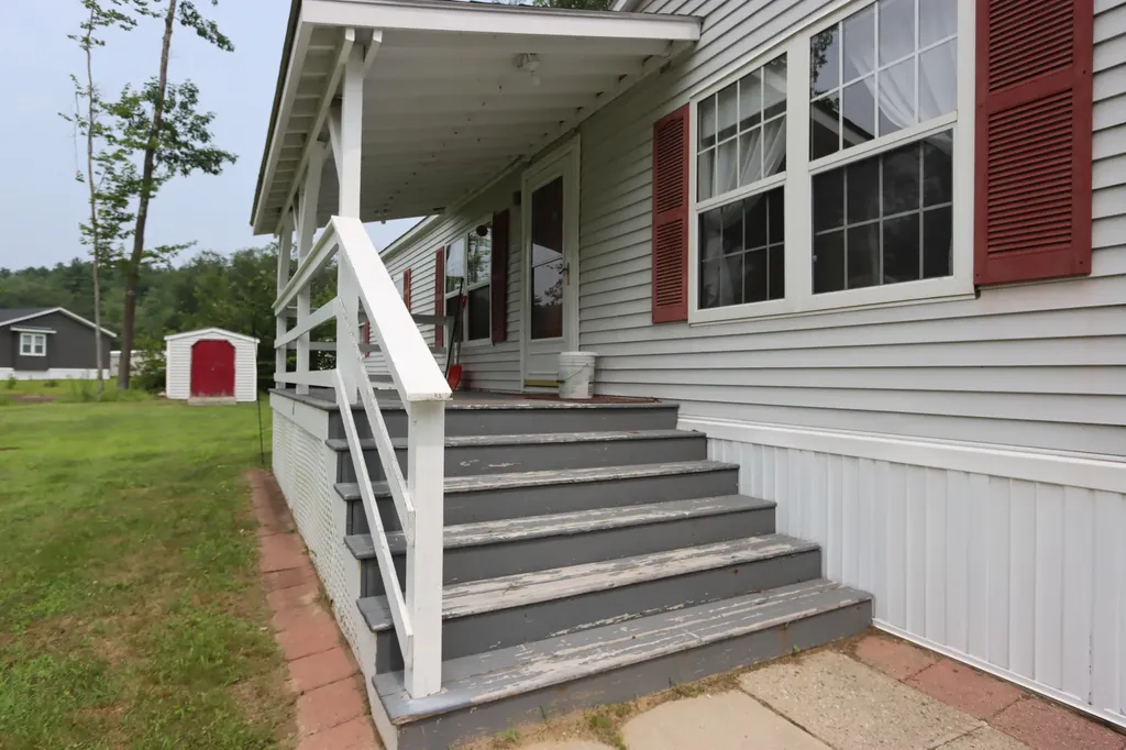 22 Oakwood Drive Turner ME 04282