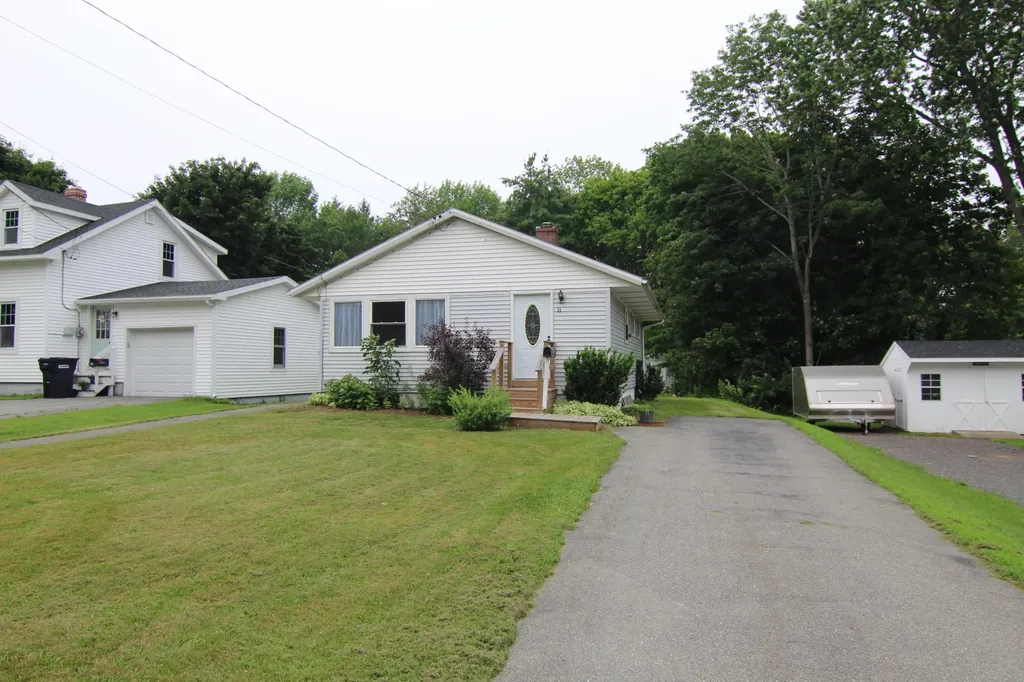 11 Westland Street Bangor ME 04401