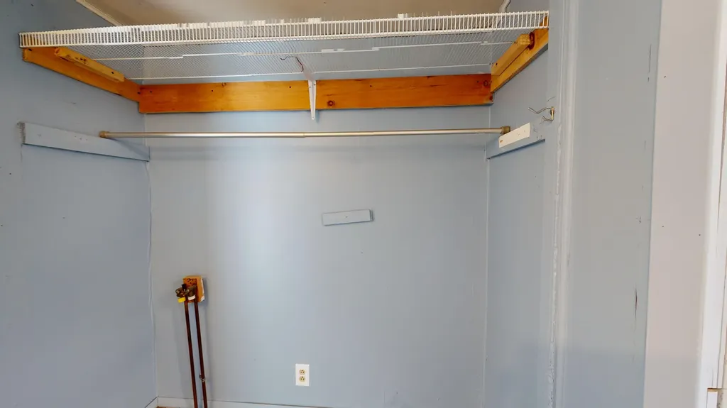 85 Howe Street Auburn ME 04210
