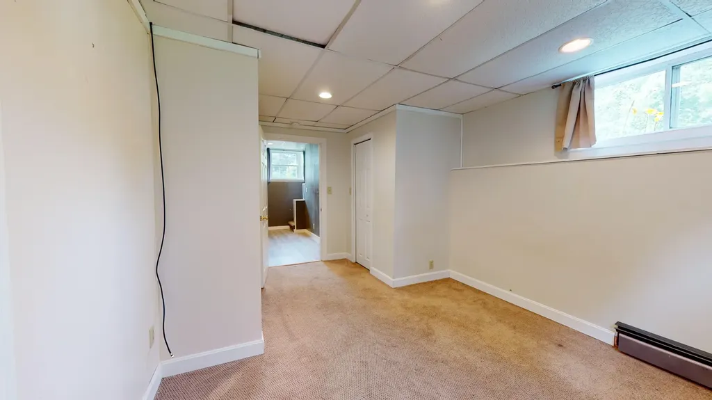 85 Howe Street Auburn ME 04210