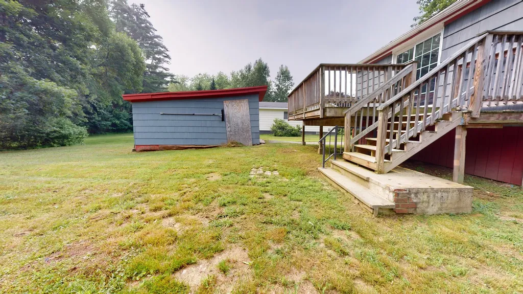 85 Howe Street Auburn ME 04210